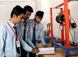 Lab Priyadarshini Bhagwati College of Engineering (PBCOE, Nagpur) in Nagpur