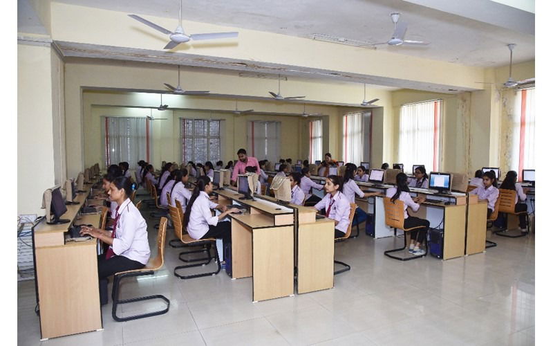 Computer Lab  for Khandelwal Vaish Girls Institute of Technology - [KVGIT], Jaipur in Jaipur