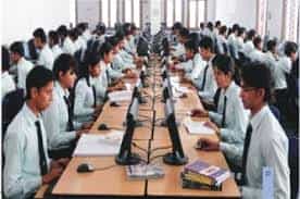 Computer lab  Kite Law College (KLC, Meerut) in Meerut