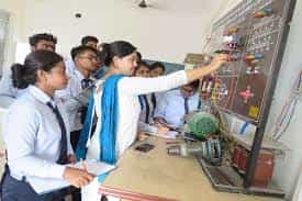 lab JIS School Of Polytechnic (JISSP), Kolkata in Kolkata