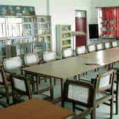 Library Hindu Kanya Mahavidyalaya  in Gurdaspur	