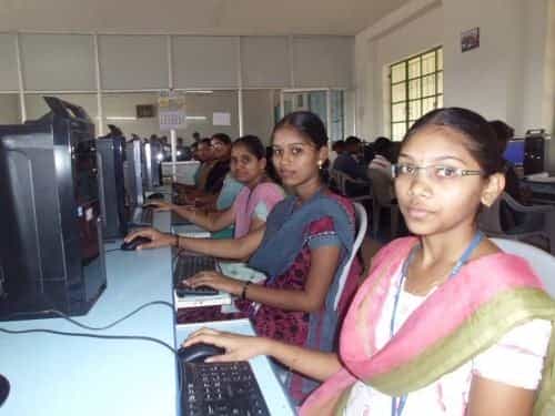 Lab JKK Nattraja College of Arts and Science, Namakkal
