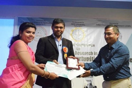 Award Function AKS University in Satna