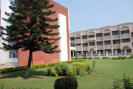 Buildling Kurukshetra University in Gurugram