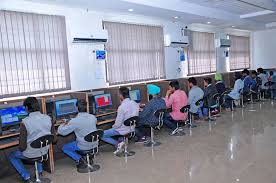 Computer Lab Ludhiana Polytechnic College (LPC, Ludhiana) in Ludhiana