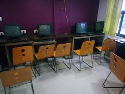 Computer Lab Baroda Institute of Technology (BIT,Vadodara) in Vadodara