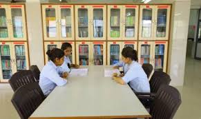 Library Photo Shree Dhanvantary Pharmacy College - [SDPC], Surat in Surat