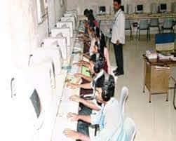 Computer Center of Nandamuri Basava Tarakam & Nallapati Venkateswarlu Chowdary College, Guntur in Guntur
