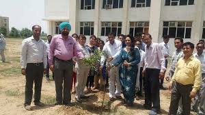 Group photo World Institute of Technology (WIT, Gurgaon) in Gurugram