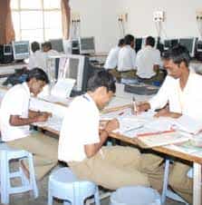 Computer lab Vasavi Polytechnic College (VPC, Kurnool) in Kurnool	