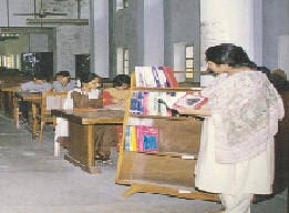 Library Indraprastha College for Women in Central Delhi	