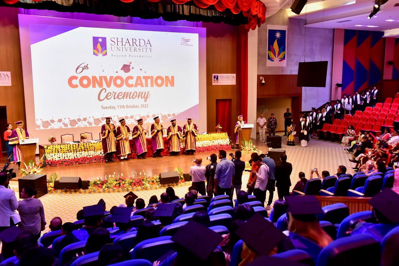 Convocational  Sharda University, Greater Noida in Greater Noida