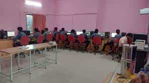 Computer lab  Rani Laxmibai Mahila Adhyapak Vidyalaya (RLMAV), Nagpur in Nagpur