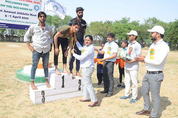 Prize Distribution in Government Polytechnic Uttawar (GPU, Palwal)