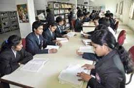 Library of Himalayan Institute of Technology and Management Lucknow in Lucknow