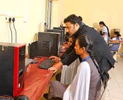 Computer Lab Satyam Polytechnic and Pharmacy (SPP, Amritsar) in Amritsar	