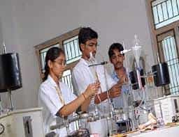 Laboratory of Creative Educational Society’s College of Pharmacy, Kurnool in Kurnool	