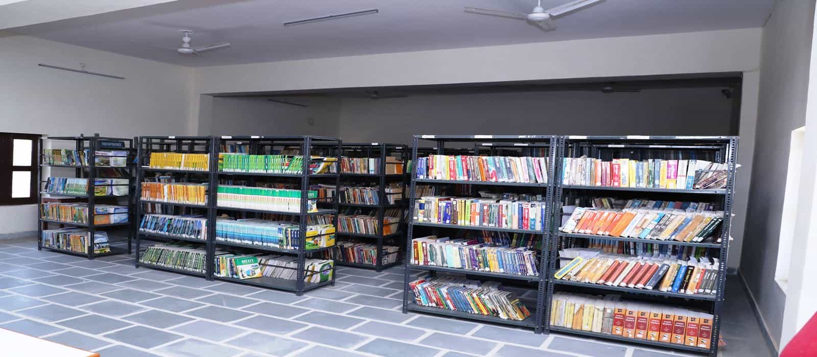 Library SMT.Kamla Devi G.D. Mittal Mahila Mahavidyalaya, Sardarshahr in Churu