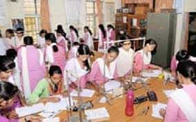 practical class Maharani Laxmi Bai Government College of Excellence (MLB, Gwalior) in Gwalior