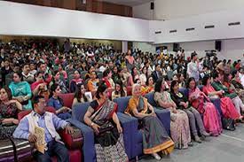 Auditorium Apeejay College of Fine Arts in Jalandar