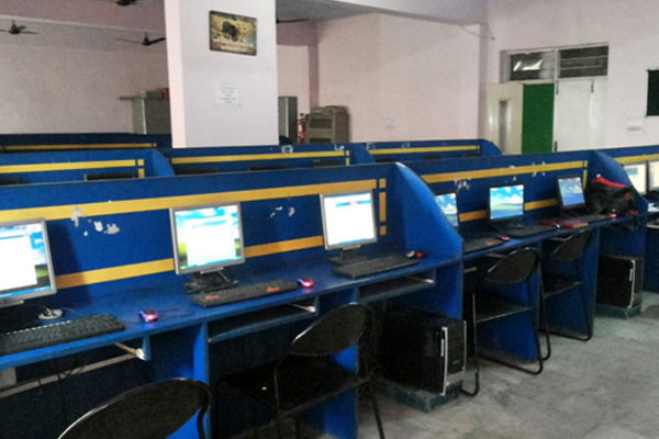 Computer Lab  for Adhunik Institute Of Productivity Management & Research - [AIPMR], Ghaziabad in Ghaziabad