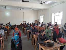 Classroom Shri Radheshyam Morarka Rajkiya Mahavidyalay Nawalgarh in Jhunjhunu