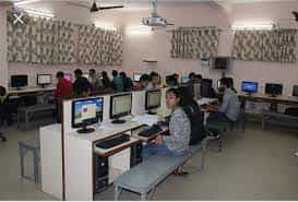 Computer Lab PG.DAV. College (Evening) New Delhi 