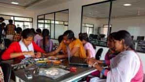 Lab C.A.R.E College of Arts And Science, Tiruchirappalli 