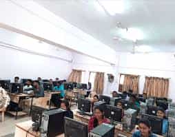 Computer lab KCES College of Education (KCESCE), Jalgaon in Jalgaon