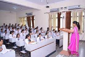 Classroom Dr. Ram Manohar Lohia College of Pharmacy (Dr.RMLCP, Ghaziabad) in Ghaziabad