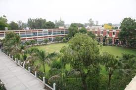 Side View for Mehr Chand Mahajan Dayanand Anglo Vedic College For Women - (MCM DAV CW, Chandigarh) in Chandigarh