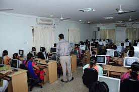 Computer Class Of Bishop Heber College in Tiruchirappalli