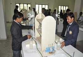 Laboratory of Himalayan Institute of Technology and Management Lucknow in Lucknow
