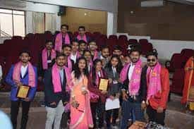 Group Photo Shankersinh Vaghela Bapu Institute of Nursing (SVBIN), Gandhinagar in Gandhinagar