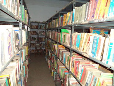 Library  for Sri Nallalaghu Nadar Polytechnic College, Chennai in Chennai	