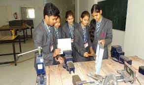 Lab Sir Dr. M.S. Gosavi Polytechnic Institute, Nashik in Nashik