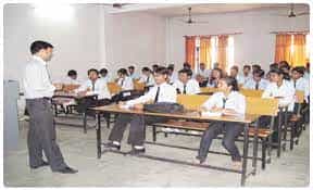 Class Narvadeshwar Law College (NLC, Lucknow) in Lucknow