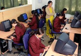 computer lab Mahadevi Institute of Technology (MIT, Dehradun) in Dehradun