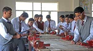 practical class Shivalik Institute of Professional Studies (SIPS, Dehradun) in Dehradun