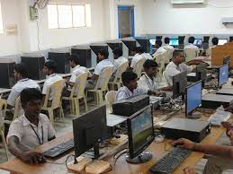 Computer Lab Shri Sitheeswarar Polytechnic College, (SSPTC,Vellore) in Vellore