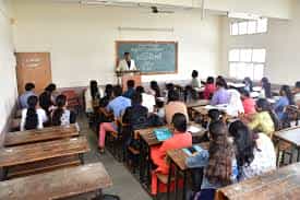Classroom Baburaoji Gholap College Sangvi (BGCS), Pune