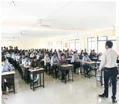 classes Kirti Polytechnic, Amravati in Amravati	