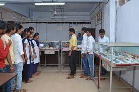 Lab  Gharda Institute of Technology (GIT, Ratnagiri) in Ratnagiri