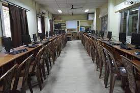 Computer Lab Department of Management Studies, NIT(DMS NIT, Durgapur in Paschim Bardhaman	