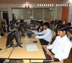 Computer Lab Seth Phoolchand Agrawal Smriti College, Raipur in Raipur