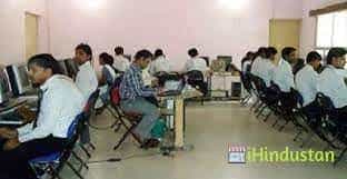 Computer Lab Acharya Narendra Dev College of Pharmacy, Gonda in Gonda