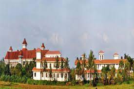 Overview Shree Sankaracharaya University of Sanskrit  in Ernakulam