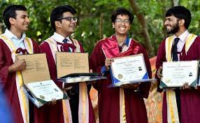 STUDENTS GROUP PHOTOS Indian Institute of Technology Madras( IIT ) in Chennai	