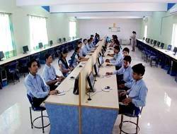 Computer Lab for SGBM Institute of Technology and Science (SGBMITS), Jabalpur in Jabalpur