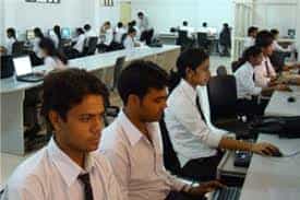 Computer Lab Maharishi Arvind College Of Pharmacy (Macp), Jaipur in Jaipur